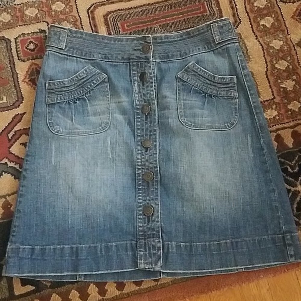 Hydraulic button down denim skirt size 9/10